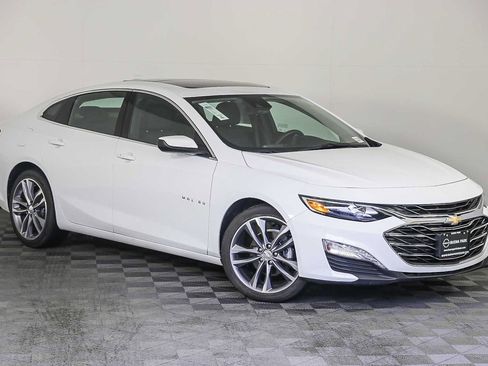 Used 2023 Chevrolet Malibu LT image 1