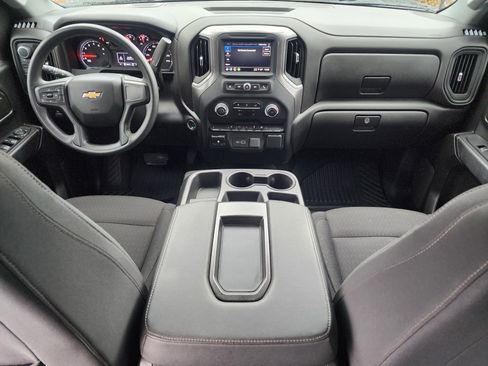 Used 2025 Chevrolet Silverado 2500 Custom w/ Custom Convenience Package image 20