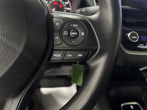 Used 2024 Toyota Corolla LE FWD image 18