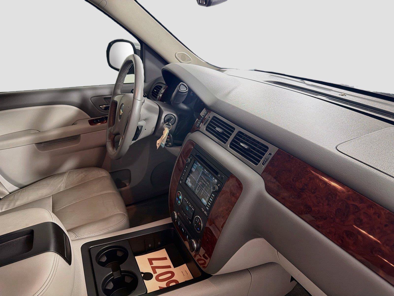 Used 2013 Chevrolet Tahoe LT w/ Texas Edition RWD image 29