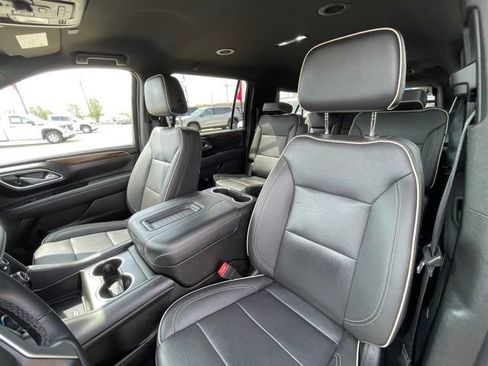 Certified 2024 Chevrolet Suburban Premier RWD image 17