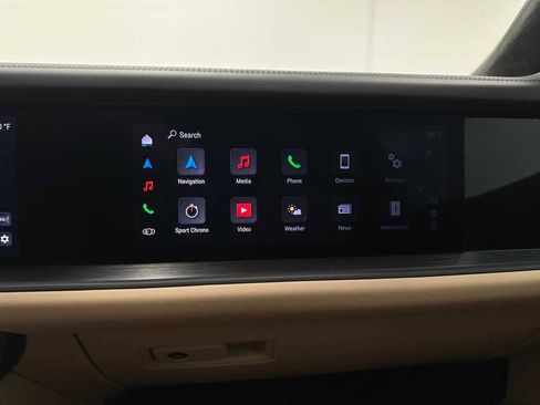 Used 2025 Porsche Cayenne GTS image 37