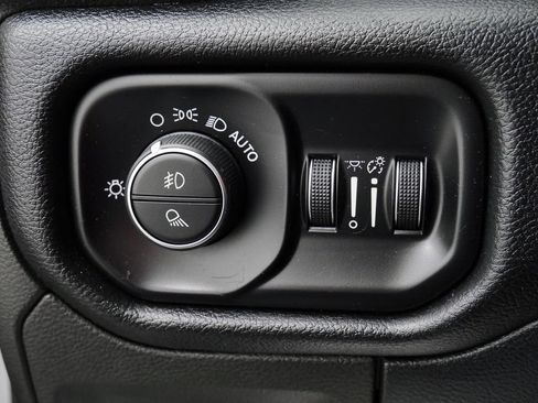 Used 2019 RAM 1500 Rebel w/ Level 2 Equipment Group AWD/4WD image 26