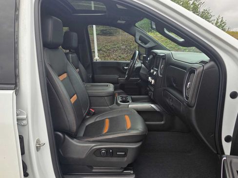 Used 2020 GMC Sierra 2500 AT4 w/ AT4 Premium Package AWD/4WD image 11