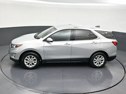 Used 2019 Chevrolet Equinox LT image 18