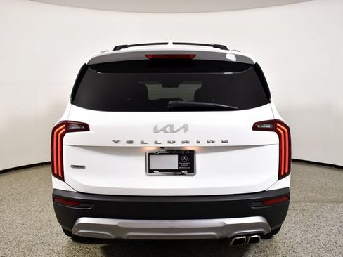 Used 2022 Kia Telluride EX w/ EX Premium Package AWD/4WD image 8