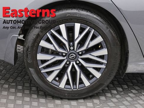 Used 2023 Nissan Altima 2.5 SV w/ SV Premium Package FWD image 30