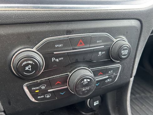 Used 2016 Dodge Charger SXT w/ Rallye Group image 15