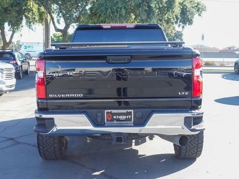Used 2021 Chevrolet Silverado 2500 LTZ image 12