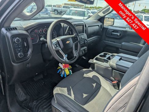 Used 2022 Chevrolet Silverado 1500 Custom w/ Safety Confidence Package AWD/4WD image 15