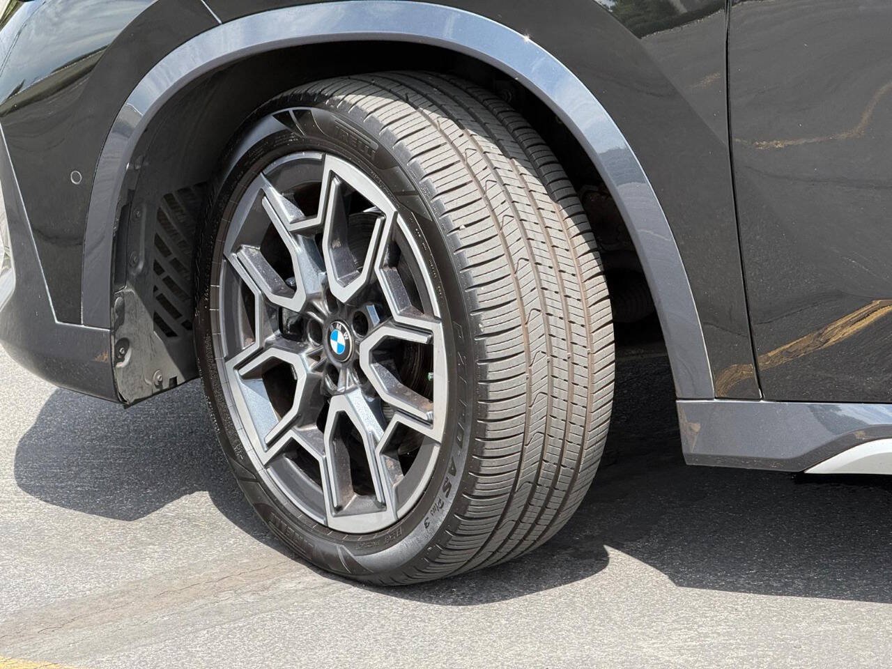 Used 2023 BMW X1 xDrive28i w/ Convenience Package AWD/4WD image 15