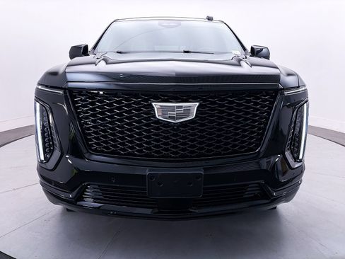 Used 2025 Cadillac Escalade Sport Platinum AWD/4WD image 15