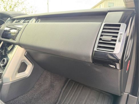 Used 2018 Land Rover Range Rover HSE image 35