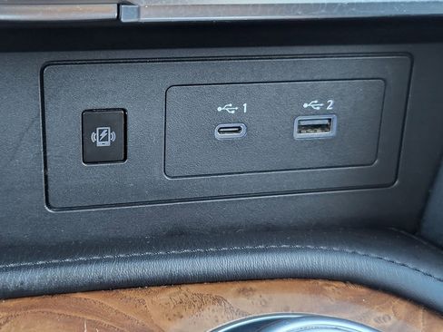 Used 2022 Nissan Armada SL image 29