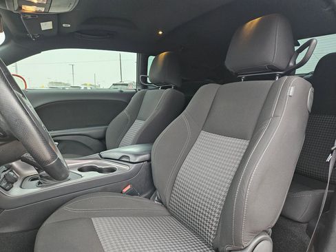 Certified 2023 Dodge Challenger SXT w/ Blacktop Package image 14