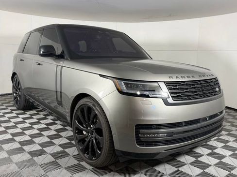 Used 2023 Land Rover Range Rover SE image 10