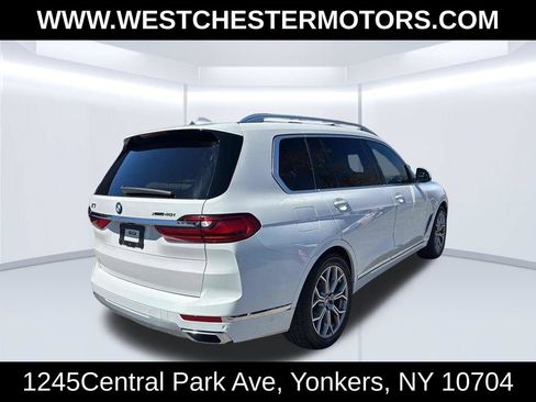 Used 2022 BMW X7 xDrive40i w/ Executive Package AWD/4WD image 4