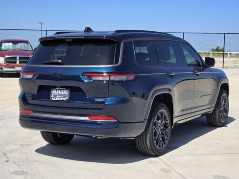 New 2026 Jeep Grand Cherokee L Summit w/ Obsidian Package AWD/4WD image 5