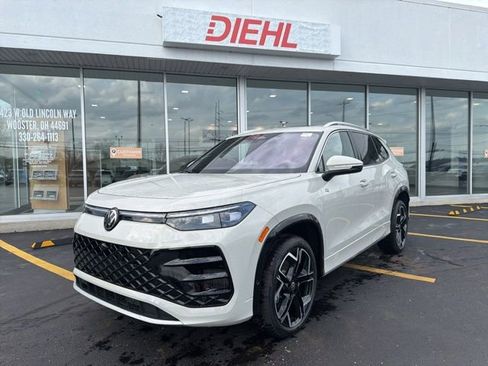 New 2026 Volkswagen Tiguan SEL R-Line AWD/4WD image 1