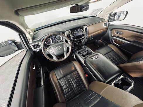 Used 2019 Nissan Titan Platinum Reserve w/ Platinum Utility Package image 12