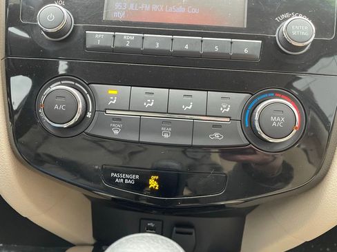 Used 2016 Nissan Rogue S image 20