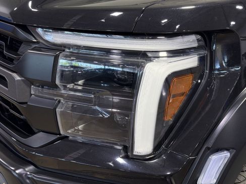 Used 2025 Ford F150 Raptor AWD/4WD image 13