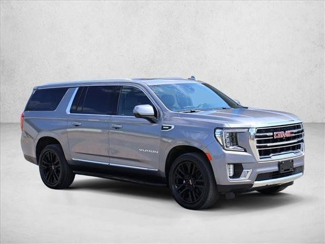 Used 2021 GMC Yukon XL SLT w/ SLT Premium Package AWD/4WD image 3