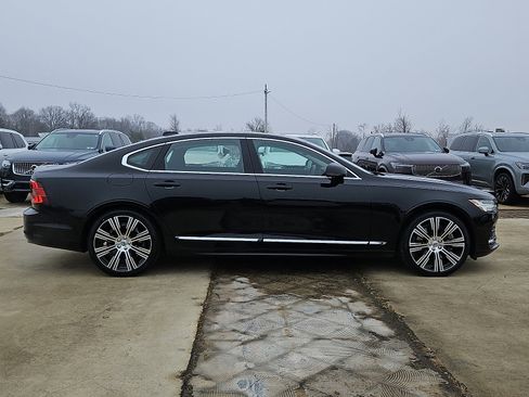 Certified 2023 Volvo S90 B6 Plus image 7