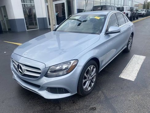 Used 2016 Mercedes-Benz C 300 4MATIC Sedan image 4