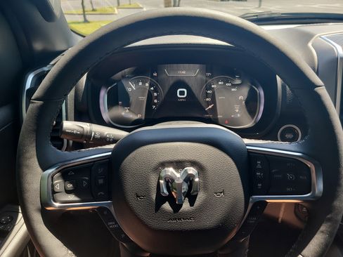 Used 2025 RAM 1500 Big Horn AWD/4WD image 30