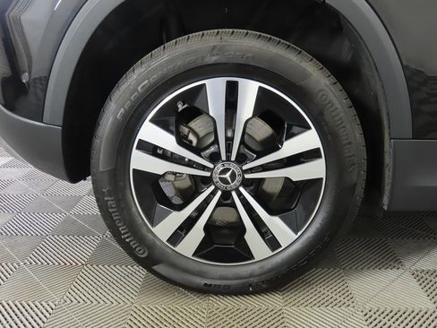 Certified 2025 Mercedes-Benz GLA 250 image 31