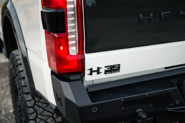 New 2026 Ford F250 Lariat w/ Black Appearance Package AWD/4WD image 23