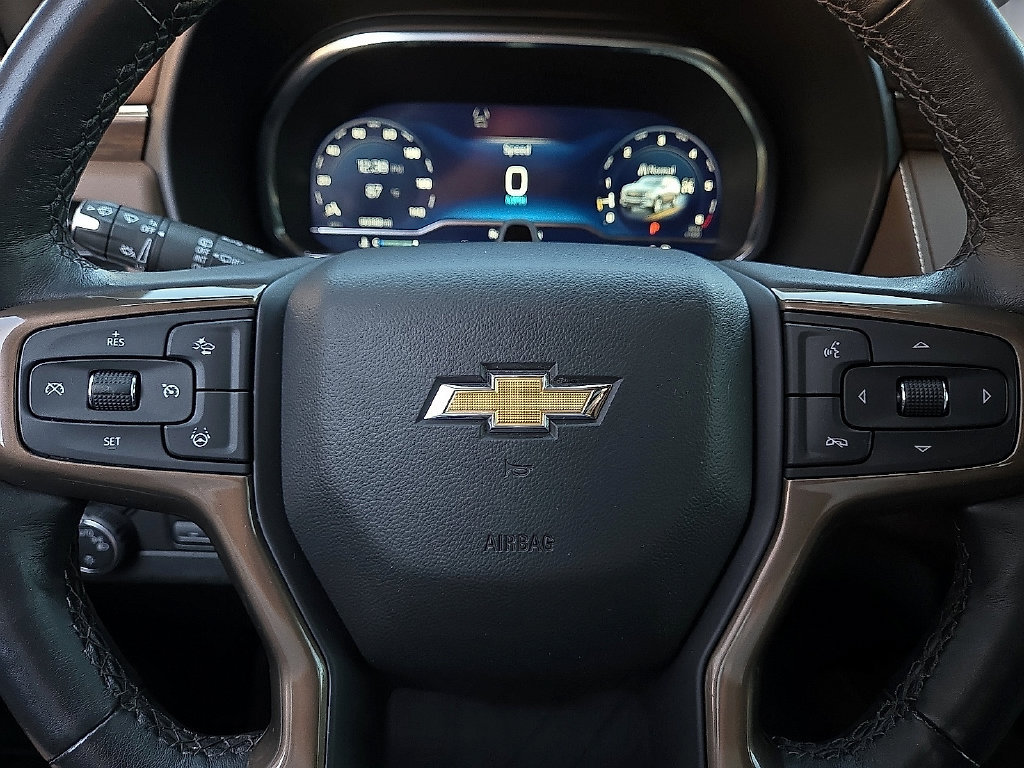 Used 2023 Chevrolet Tahoe High Country w/ Advanced Technology Package AWD/4WD image 19