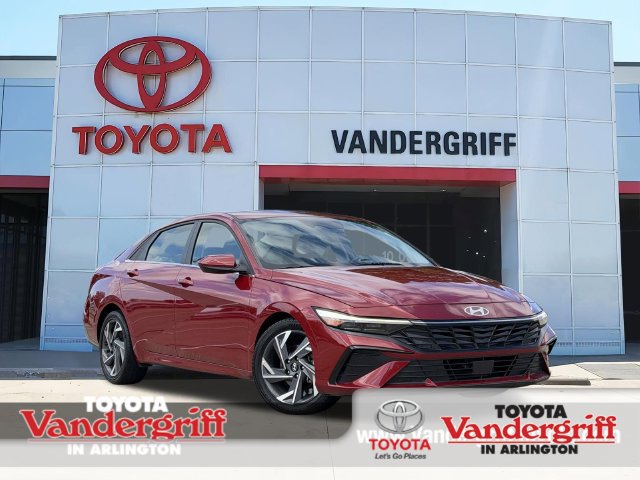 Used 2025 Hyundai Elantra SEL FWD image 1