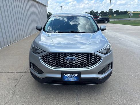 Certified 2023 Ford Edge SEL w/ Convenience Package AWD/4WD image 2