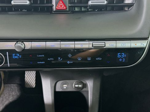 Used 2024 Hyundai Ioniq 5 SE image 24