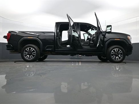 Certified 2023 GMC Sierra 2500 AT4 w/ AT4 Preferred Package image 34