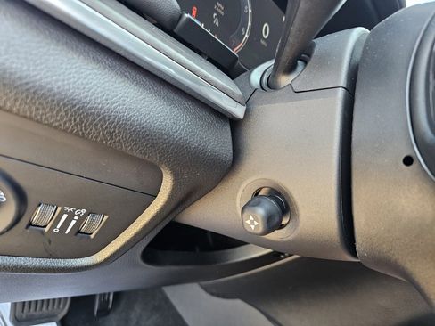 New 2025 Jeep Grand Cherokee L Overland w/ Advanced Protech Group III image 34