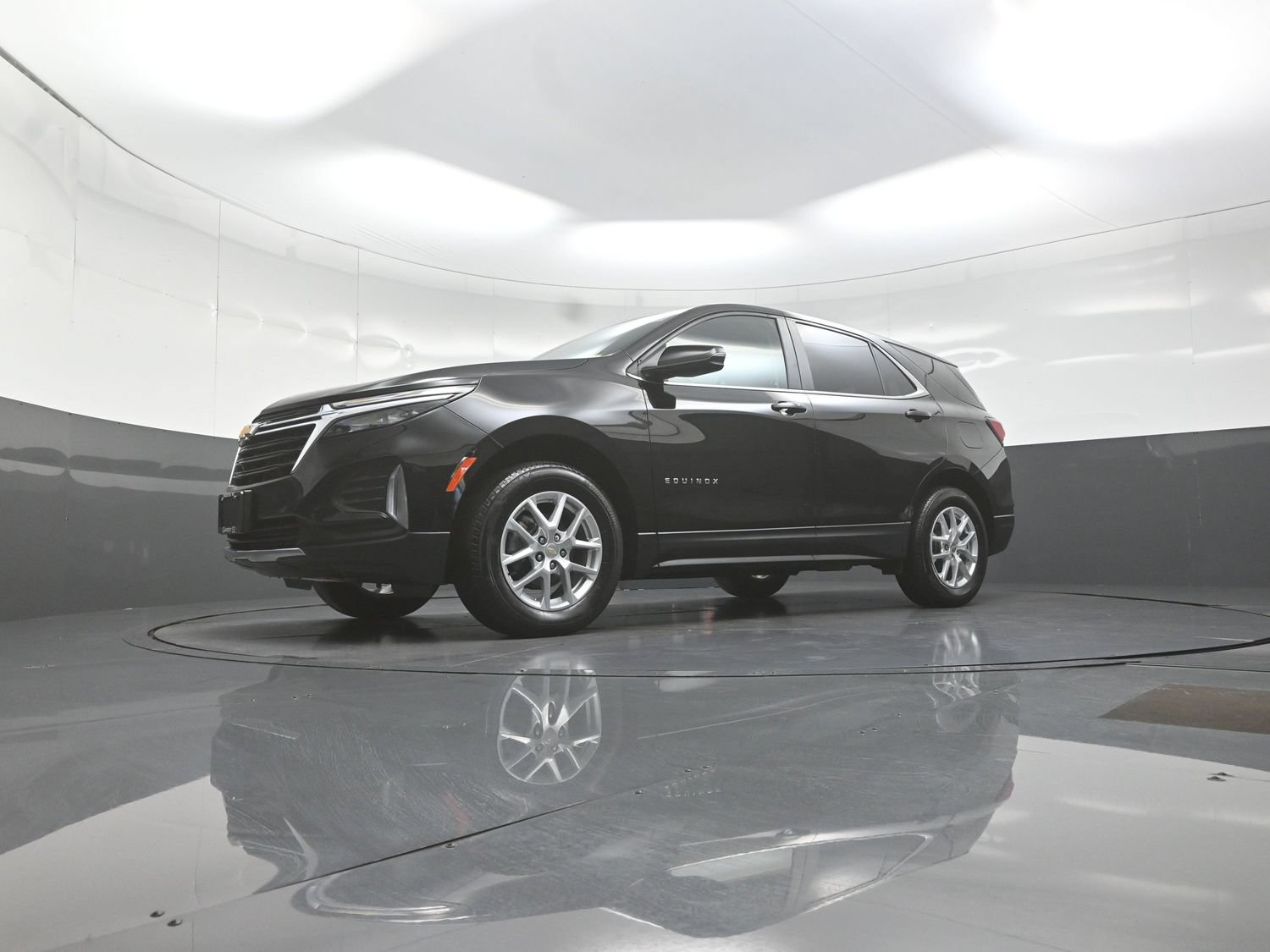 Used 2024 Chevrolet Equinox LT AWD/4WD image 11