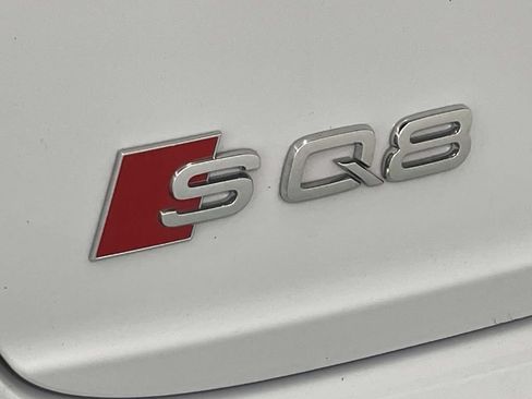Used 2021 Audi SQ8 Prestige AWD/4WD image 10
