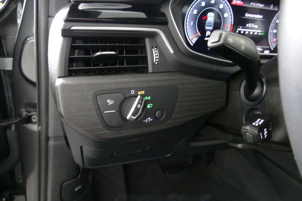 Used 2025 Audi A4 2.0T Premium Plus w/ Premium Plus Package AWD/4WD image 14