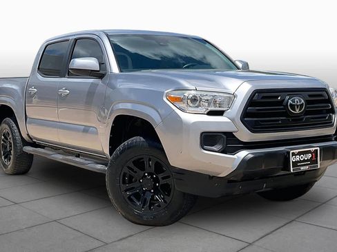 Used 2018 Toyota Tacoma SR w/ SR Convenience Package RWD image 3