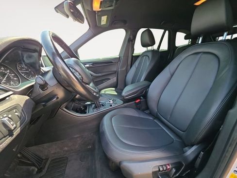 Used 2017 BMW X1 sDrive28i FWD image 9