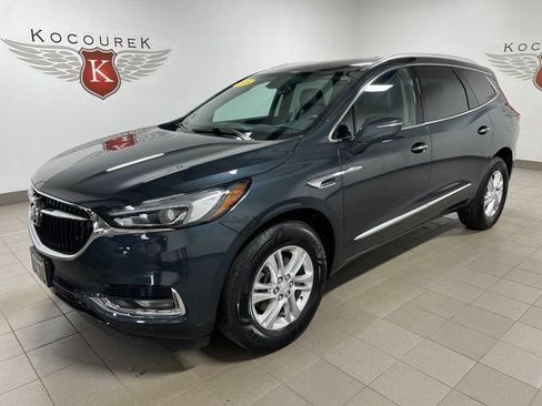 Used 2018 Buick Enclave Essence w/ Trailering Package AWD/4WD image 3