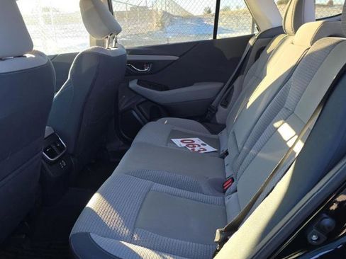 Used 2025 Subaru Outback Premium AWD/4WD image 13