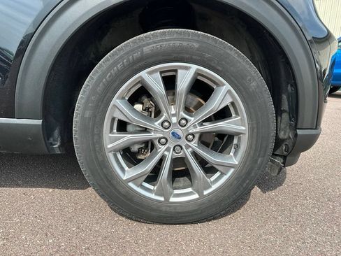 Used 2022 Ford Explorer Limited w/ Class IV Trailer Tow Package AWD/4WD image 41
