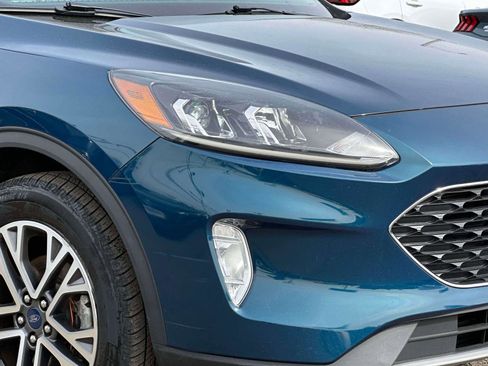 Used 2020 Ford Escape SEL image 7