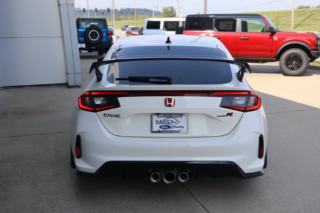 Used 2025 Honda Civic Type R image 4