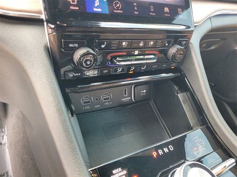 Used 2023 Jeep Grand Cherokee L Summit w/ Advanced Protech Group IV image 28