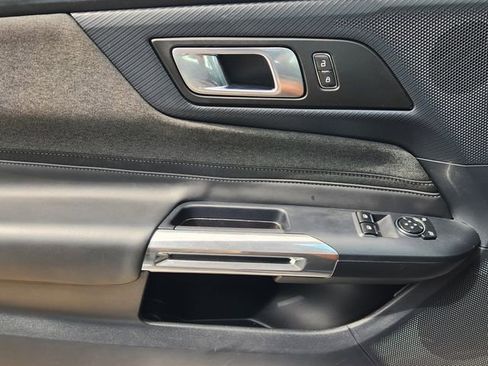 Used 2024 Ford Mustang EcoBoost image 18